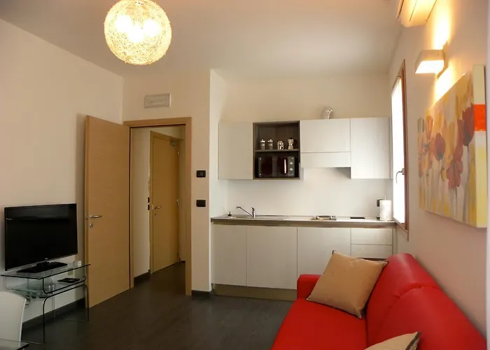 Venice Apartments Dante