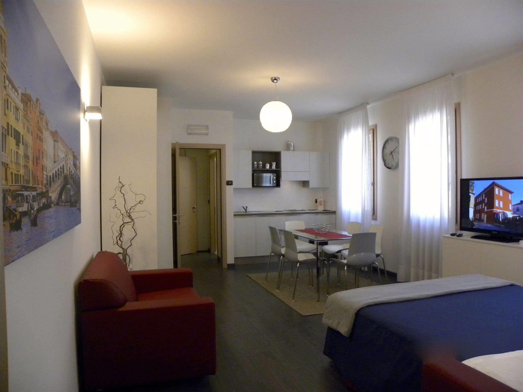 Venice Dante * Mestre